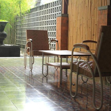 Komoreya Guesthouse Kejayan Exterior foto